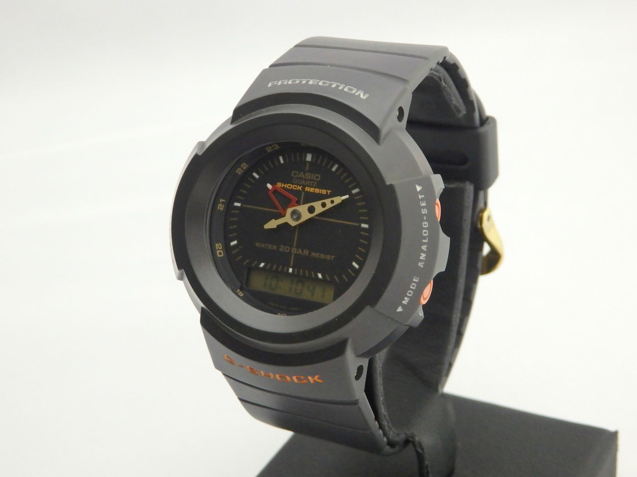 CASIO G-SHOCK ユナイテッドアローズ 別注1st. AW-500UA-1E 電池交換 ...