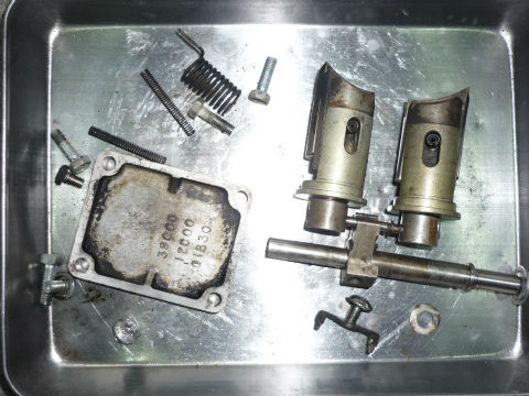 ts200r 排気バルブ 