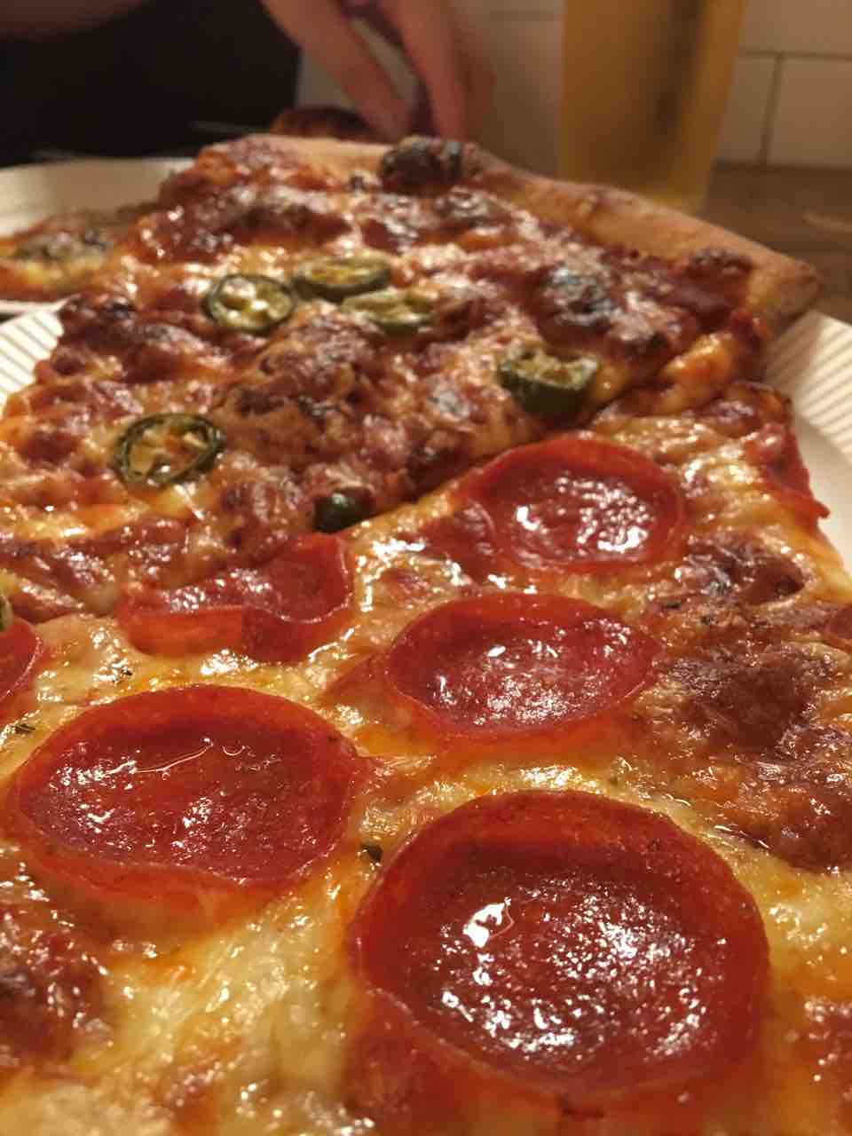 ピザスライス 渋谷 ナカマラ食べ歩き自転車ブログ