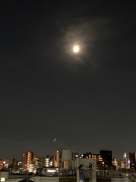 AAD286D8-987D-4FC0-B7F8-40204D6A2246