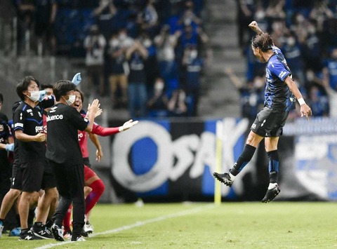 5A495C35-FAD5-4250-81AA-12AAF0CDE123