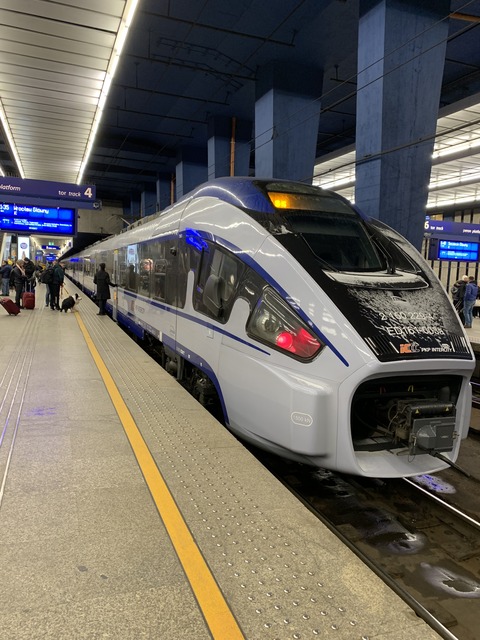 4B298583-F148-419D-8CE3-0B9B72CB612C