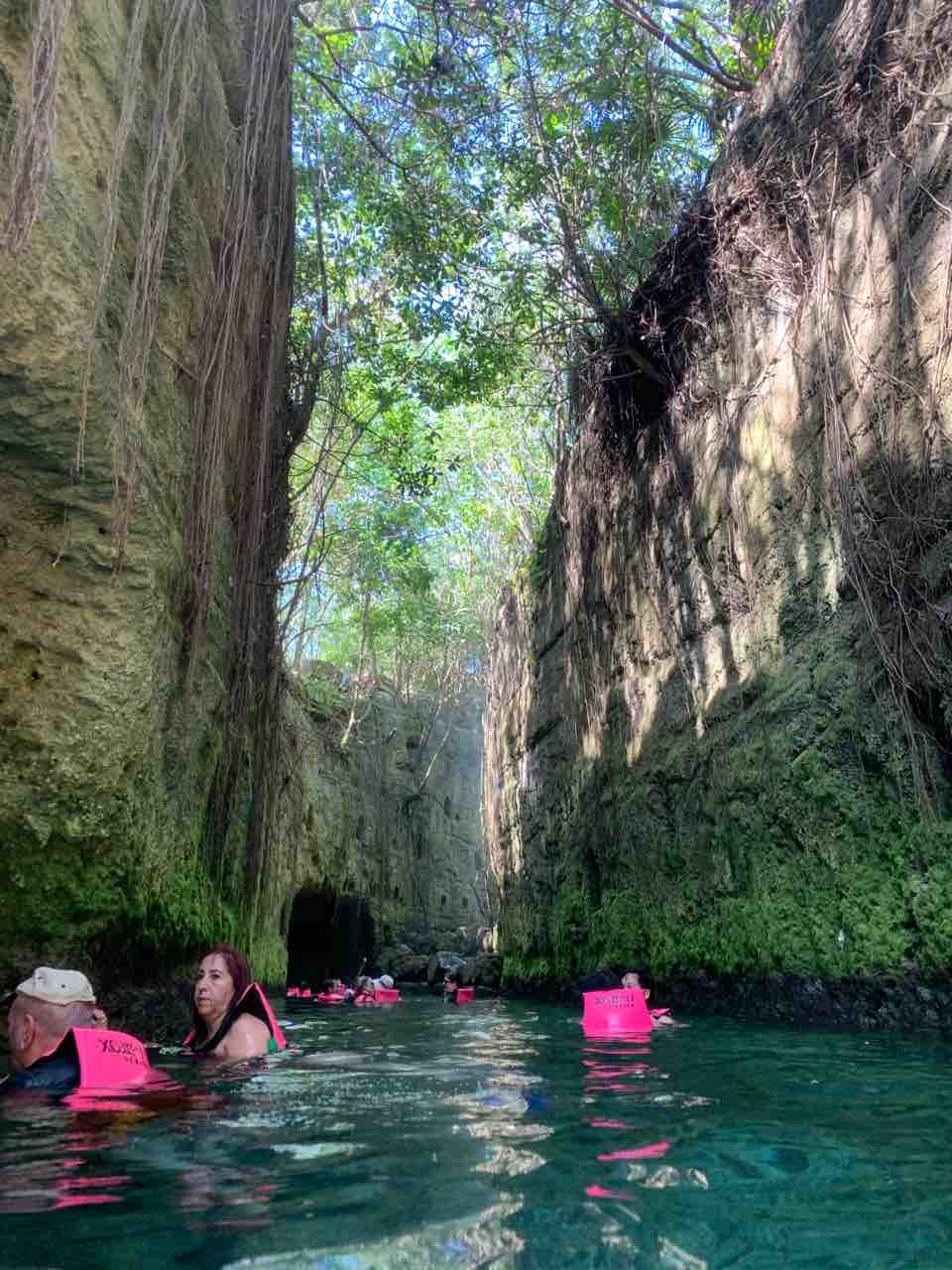 新婚旅行 カリブ海クルーズ メキシコのシカレ ジャングル 古代遺跡で川下り 大人の横浜新婚生活
