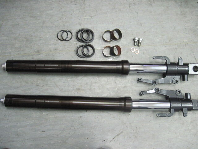 TZR250(3XV)倒立フォークオーバーホール : スポーツプラザ モトプラン