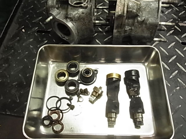 3ma排気デバイス Ypvs 分解 シリンダー整備 プロショップ モトプラン東京 3ma排気デバイス Ypvs 分解 シリンダー整備 プロショップ モトプラン東京