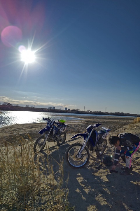 CENTER_0001_BURST20220207151913971_COVER