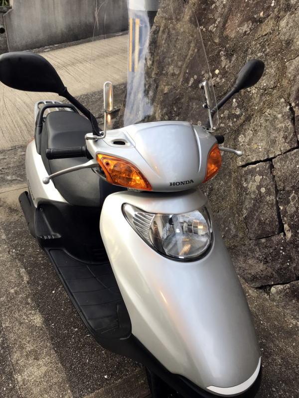 スペイシー100  風防とキャリア付き ホンダ スペイシー100 風防スクリーン リアボックス付き