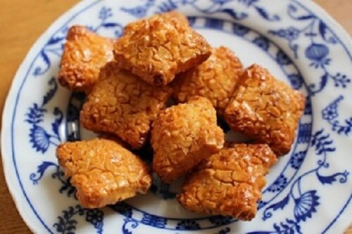 せんべい おかき あられ の違いは お菓子のもったいない本舗 せんべい おかき あられ の違いは お菓子のもったいない本舗