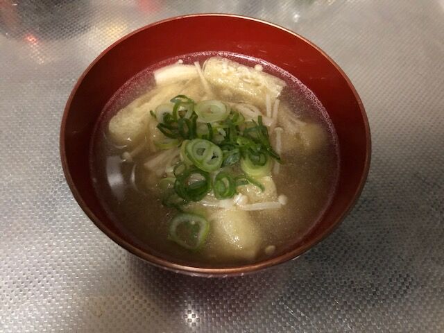 えのきと油揚げの味噌汁 レシピ 富士額の日常あるある
