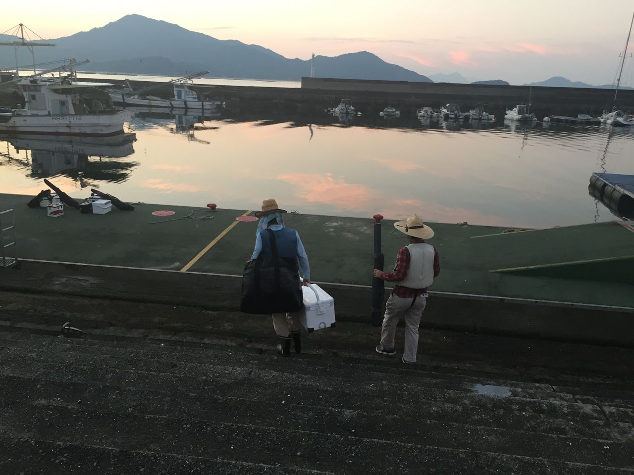 広島湾チヌ遠征 8 11 大知渡船 筏 ひとり妄想トーナメンターの挑戦と苦悩 広島湾チヌ遠征 8 11 大知渡船 筏 ひとり妄想トーナメンターの挑戦と苦悩