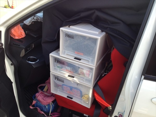 フリードスパイクでの車中泊の仕様をご紹介 そんなにたいしたモノじゃないです Goproとeosと旅行と釣りと 道楽ブログ フリードスパイクでの車中泊の仕様をご紹介 そんなにたいしたモノじゃないです Goproとeosと旅行と釣りと 道楽ブログ