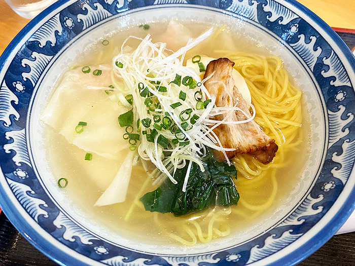 新メニューの塩ワンタン麺が出たよ！北斗市七重浜「鶏旬」