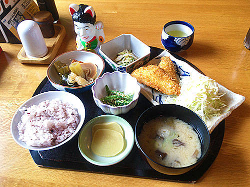函館市若松町 週に2日のみ営業 辺見旅館 の和食ランチ あなたは おもしろマガジン