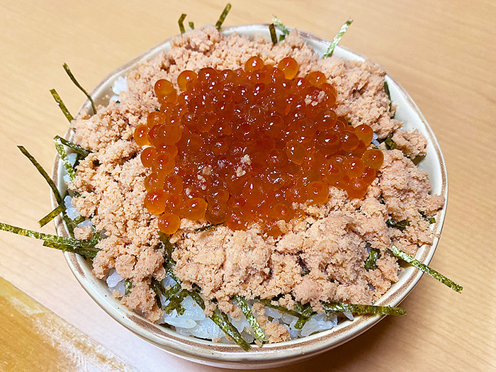 鮭イクラ親子丼っていったらサーモンの刺身って思うやん！森町「割烹