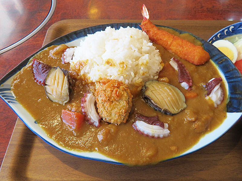 福島町の新名物 あわびカレーを召す やん衆番屋 あなたは おもしろマガジン