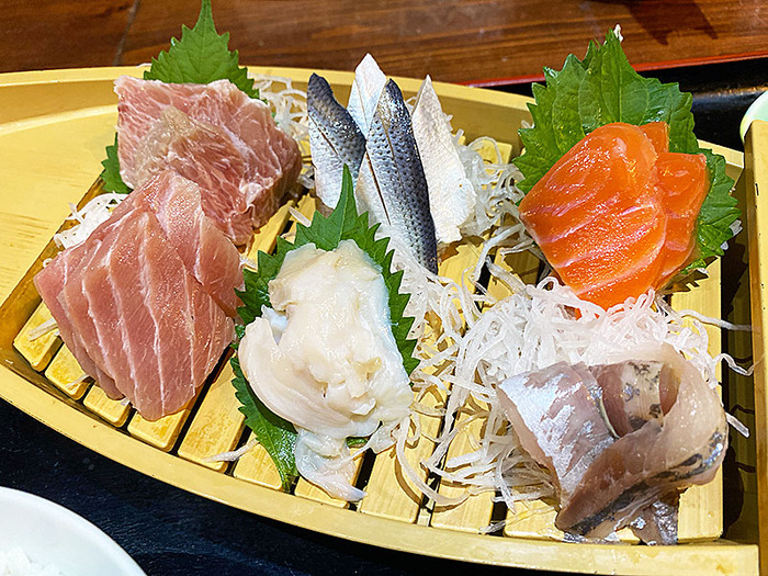 昼から舟盛りの刺身定食を頂くド底辺サラリーメン！函館市富岡町