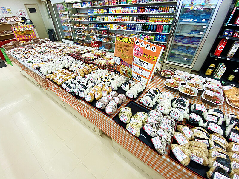 何も入ってませんクレープはお土産にも最適！「オレンジハート 六戸