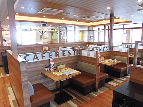 函館初のファミレス ガスト 函館鍛治店 はタッチパネル式ドリンクバー あなたは おもしろマガジン