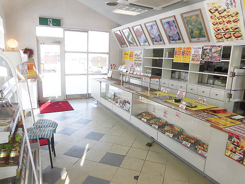 小僧寿しで唐揚げ弁当 元祖からあげの中津家 が函館初上陸 あなたは おもしろマガジン