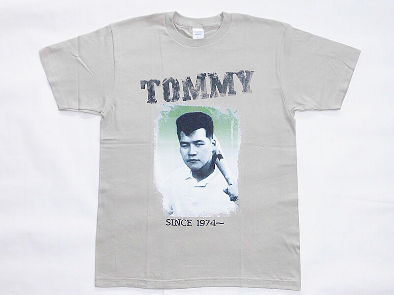 サンドウィッチマン Tシャツ 富澤 若者はどんどん写真を撮れ!サンドウィッチマン「TOMMY」Tシャツ