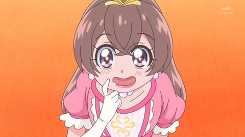 FelayssVEAAaXiD