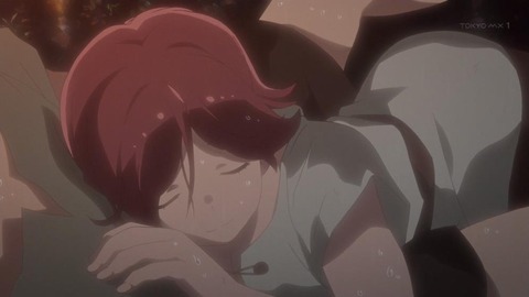 ４