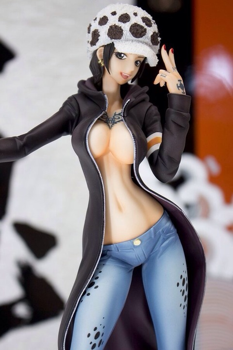 《ワンピース》「トラファルガー・ロー」の女体化フィギュアだと！？