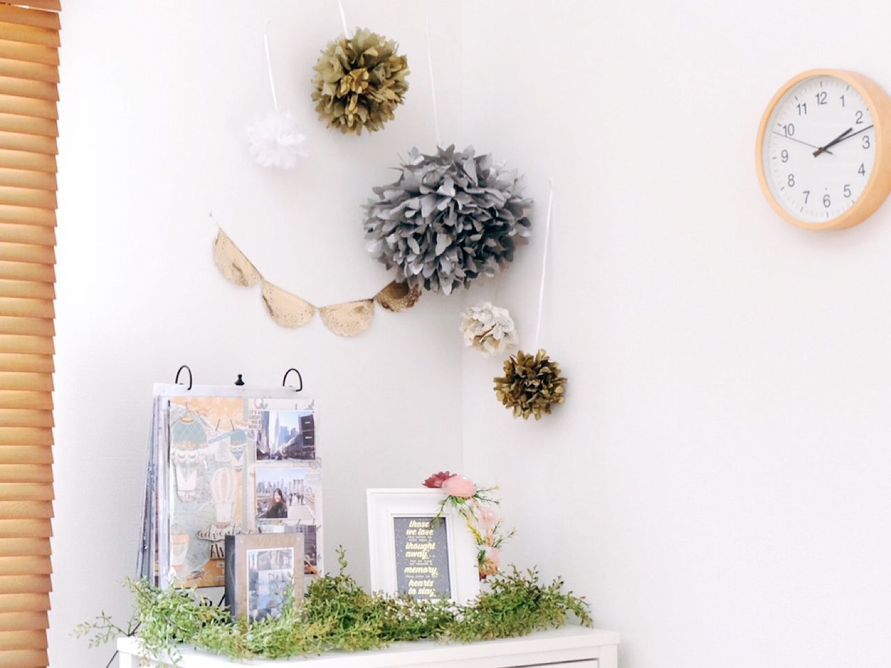 かんたんお部屋コーディネート フラワーポンポンで作る秋のコーナーデコレーション Memoryplaceatoz