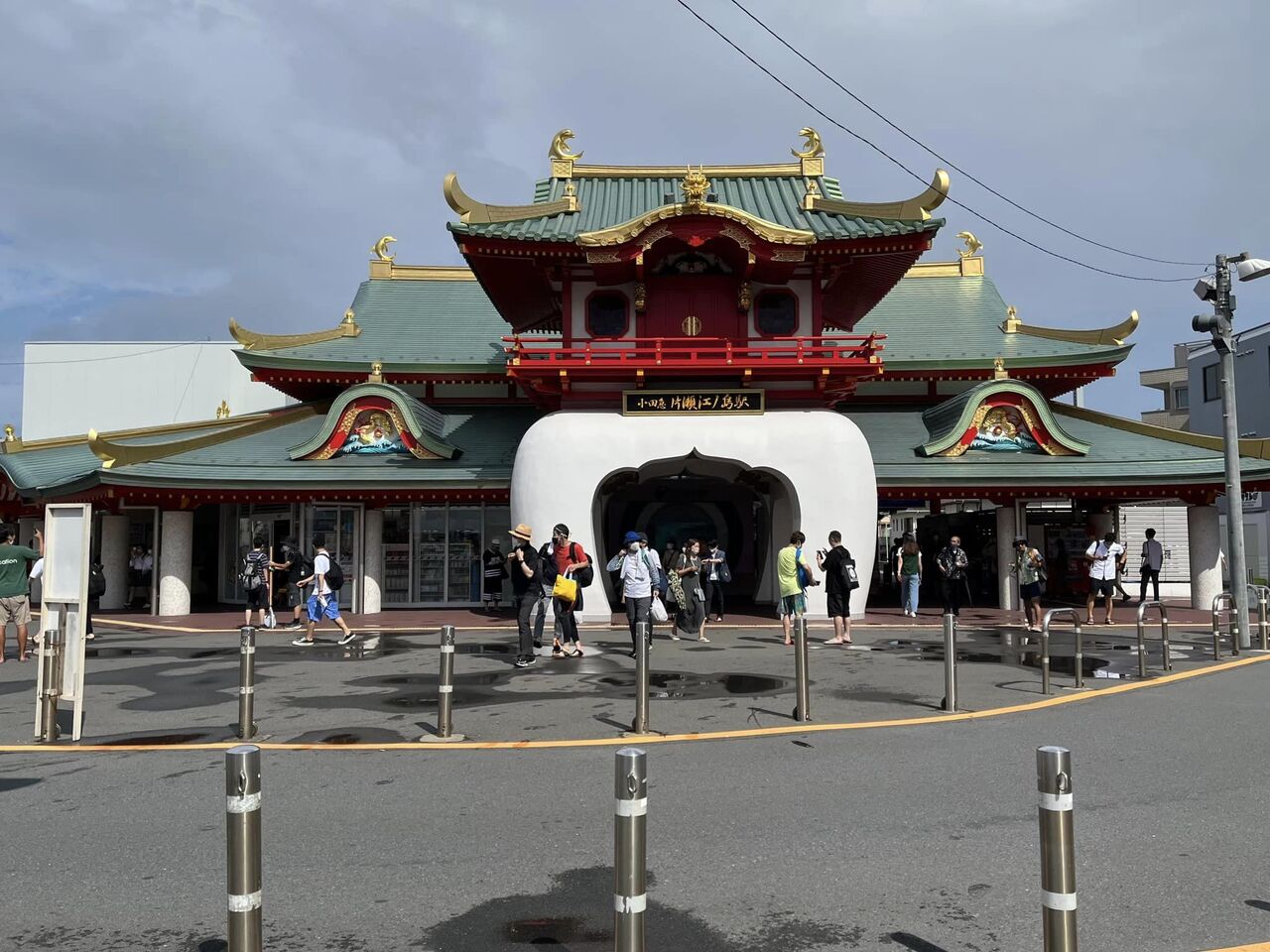 �������