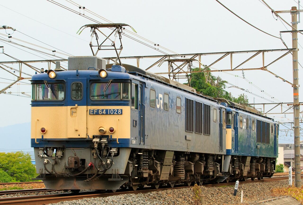EF64原色重連 8865レを撮影 : R-STATIONぶろぐ