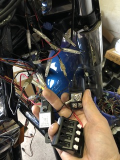 27⑰リレーほか取付け01