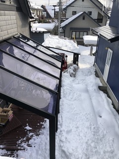 r04.1.23⑤雪下ろし