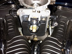 h30.6.4②フロート取付け01