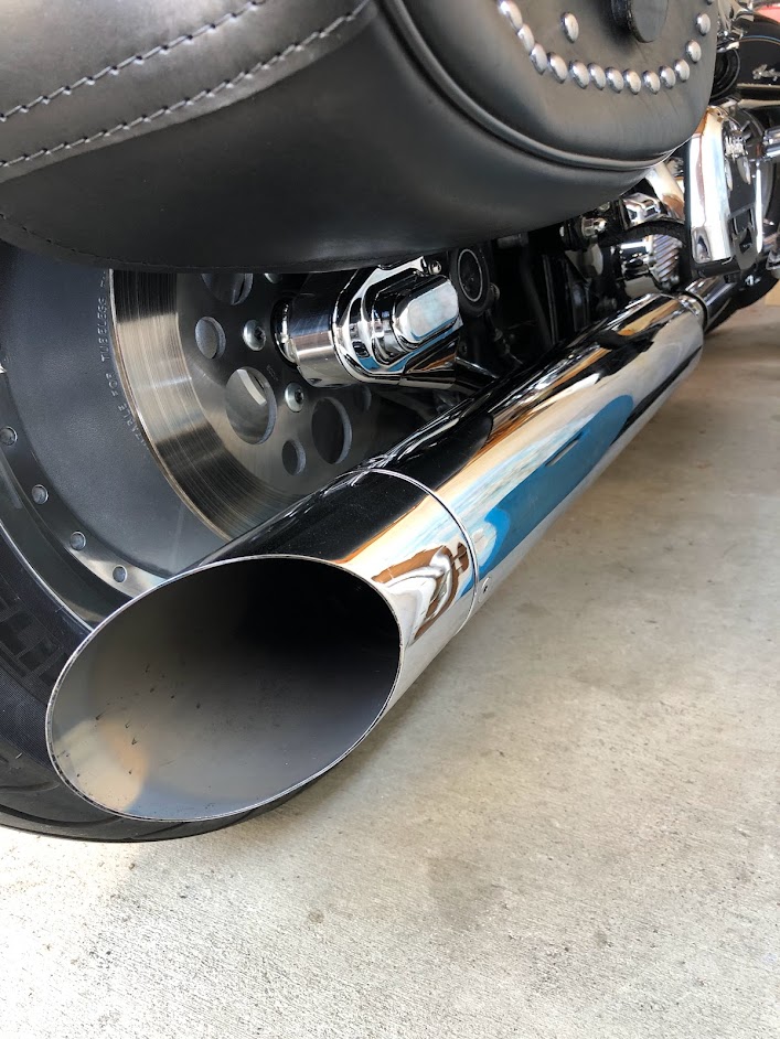 マフラー交換 ～KERKER スリップオンサイレンサー⇒HD純正 65943-96