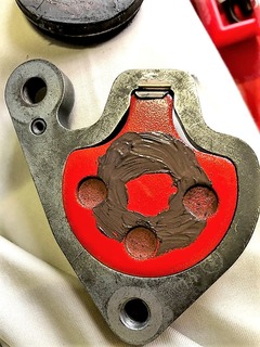 r03.3.22⑤ブレーキパッドの組み付け