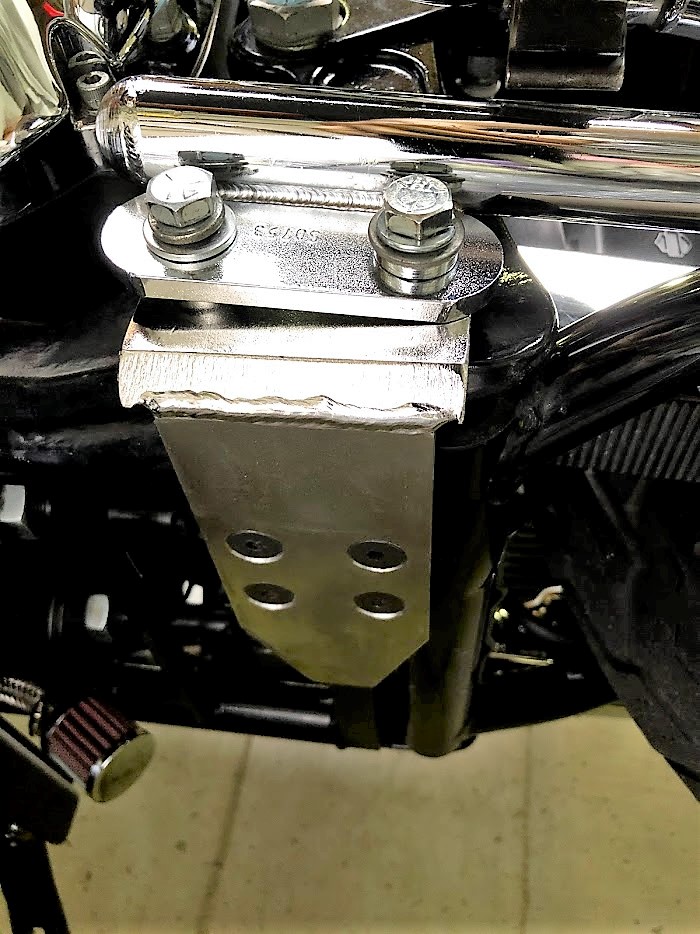 6月14日金曜日にやったDIY(^^)b ～マフラーサポートの取り付け調整