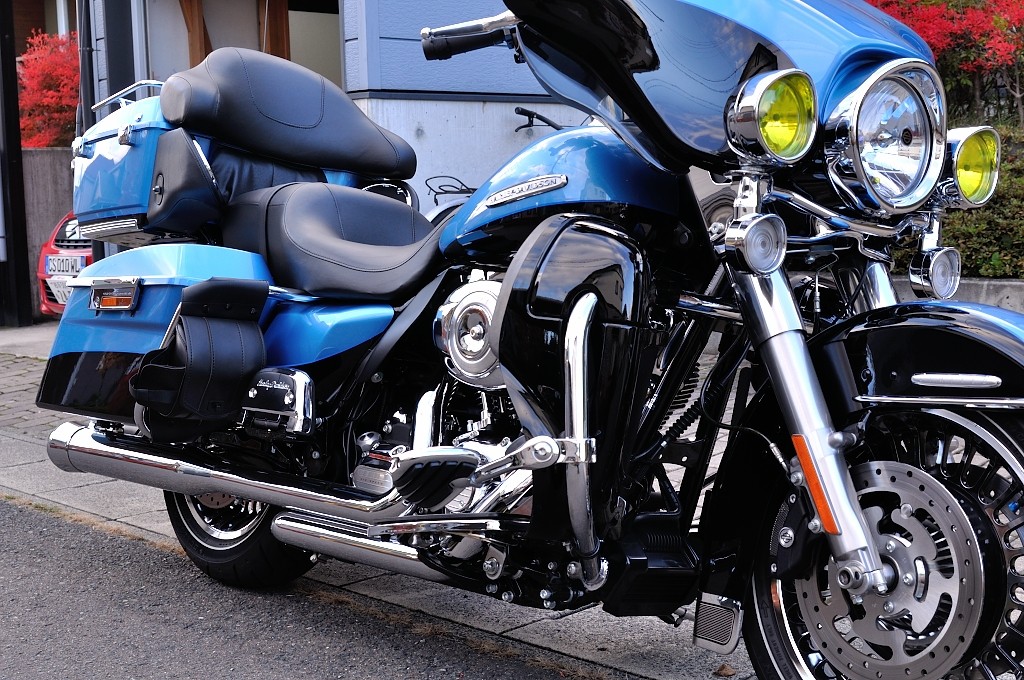 Kuryakyn Crusher Trident Tips Slip-on Mufflers ＆ Vance&Hines