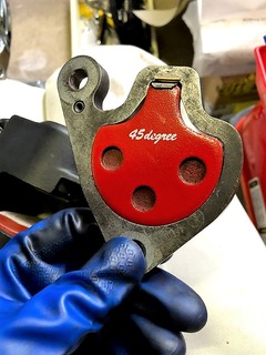 r03.3.22③ブレーキパッドの組み付け