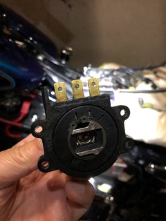 r04.10.5⑪メインスイッチ