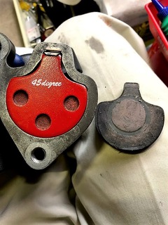 r03.3.22④ブレーキパッドの組み付け