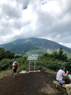 r03.8.29鞍掛山登山
