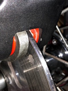 r03.3.22⑭ブレーキパッドの組み付け