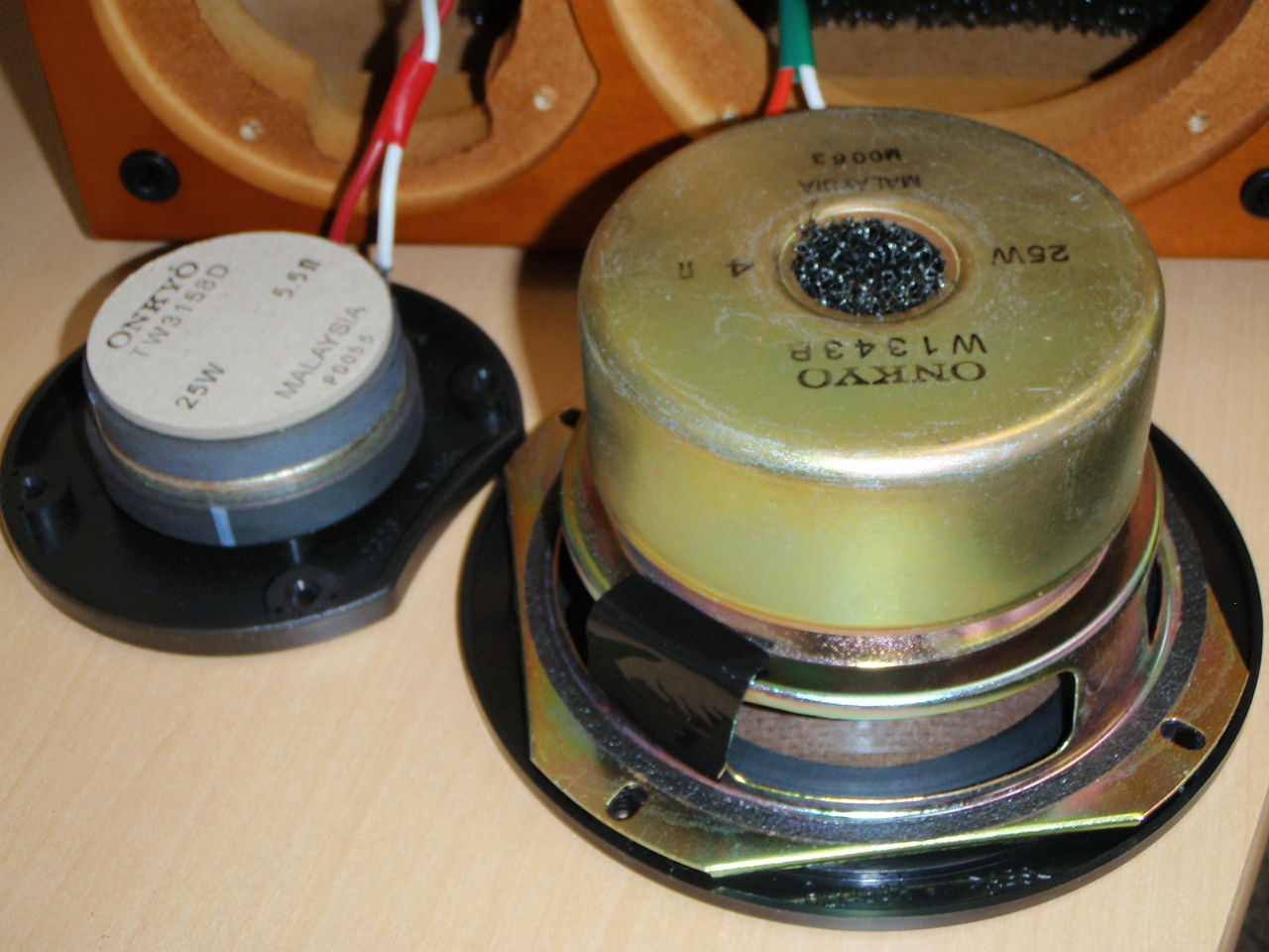 ONKYO D-102EX スピーカー ペア 木目 美品 音出し確認済み ONKYO D-102EX スピーカー ペア 木目 美品 音出し確認済み