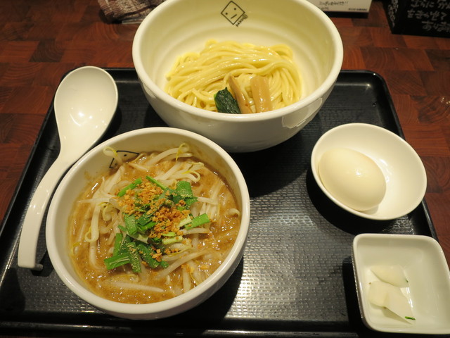 Miso Noodle Spot 角栄 代々木 濃厚味噌つけ あじ玉 楽しく飲んで食べましょう ﾀﾏﾆﾊｼﾘﾏｼｮｳ