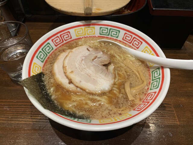 麻布ラーメン 麻布十番店 麻布十番 たぶん正油ラーメン 楽しく飲んで食べましょう ﾀﾏﾆﾊｼﾘﾏｼｮｳ