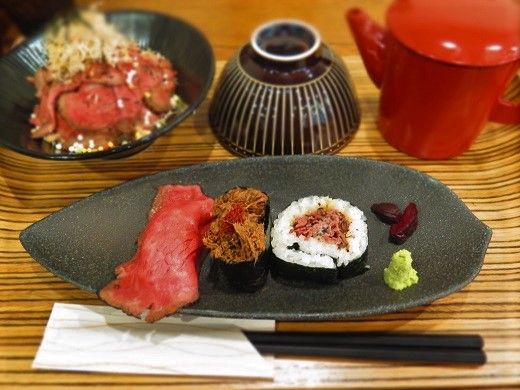 “住まうようにあそぶ 京都”