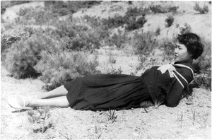 188-03e  須川令子R012?02M002d