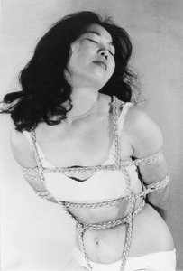 157 一宮百合子 るり005d