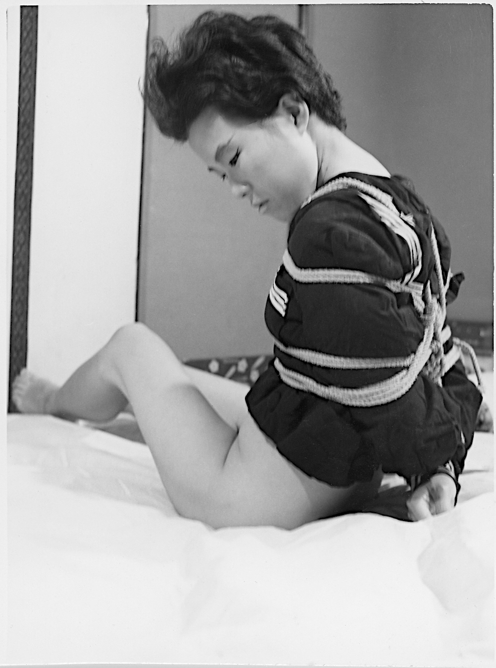 昭和緊縛おしめ写真  in 1951-'75