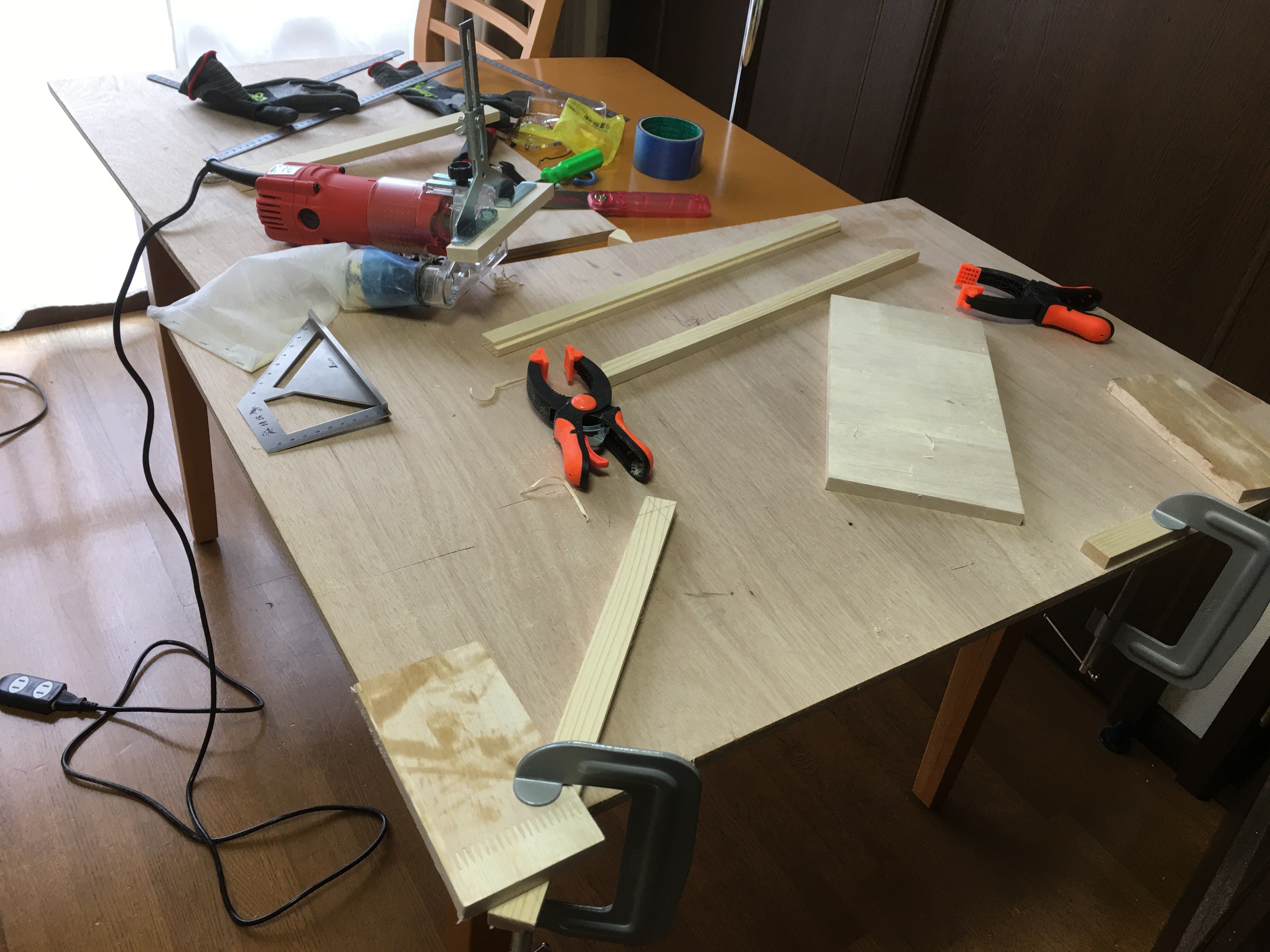 Diy 額縁をトリマーで作ってみた とっちゃんnature